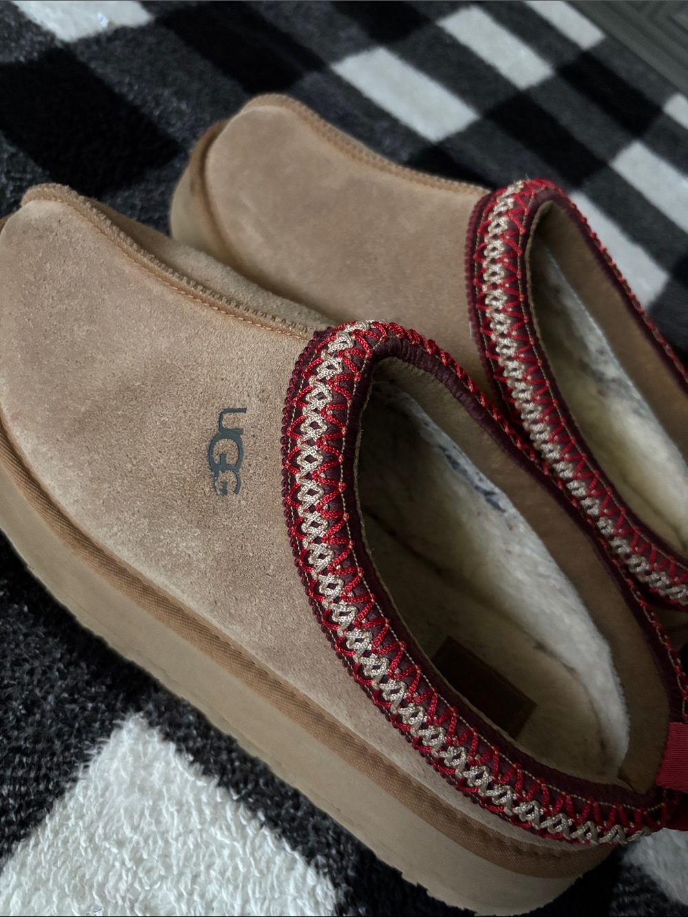 UGG Chestnut/Tan Suede Slip-On Slippers with Red Trim